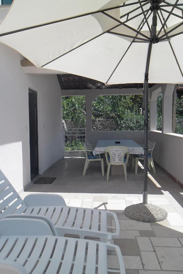 Apartments By The Sea Splitska, Brac - 2923 Postira Esterno foto